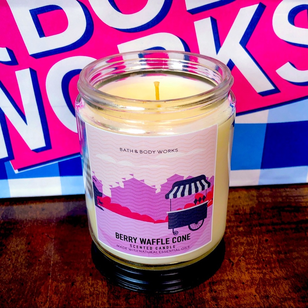 New Bath and Body Works single wick candle berry waffle cone